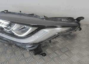 Lampa przednia przód lewa toyota yaris 4 iv full led 2019- 4