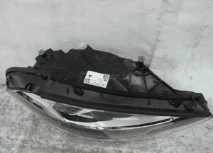 Mercedes A177 zwykła bdb lampa przednia prawa 4