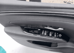 Hyundai tucson iv boczek drzwi lewy przód 4
