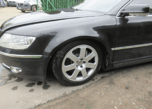Błotnik przedni przód lewy vw phaeton LR9V 2002- 3