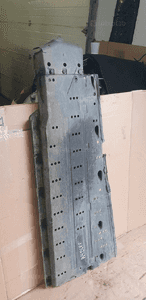 Osłona płyta podwozia prawa Audi A4 B6 8E0825208B 2