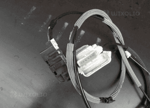 Zamek Drzwi Prawy Peugeot 1007 9680701080 6PIN 4