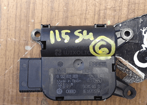 Silniczek 8E1820511 8E1820511A Nagrzewnicy Mechanizm Nawiewu Klapki EUROPA AUDI A4 B6 B7 6