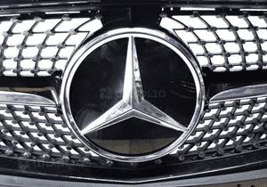 Mercedes c-klasa W205 lift zderzak przód przedn 8