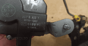 # ZAMEK KLAPY TYŁ HYUNDAI GETZ + SIŁOWNIK  nr 95750-1C001 4