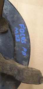 Zwrotnica piasta prawy przód Ford Focus MK3 1.6 TDCI 7