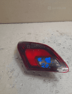 OPEL ASTRA J HB GTC Lampa tył lewa w klapę 4