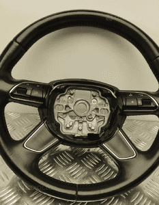 Audi Q7 kierownica multifunkcyjna 4L0419091M 4