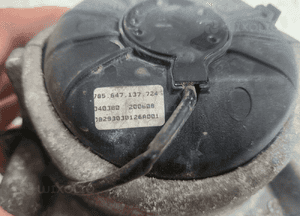 Audi A4 B8 2.0TFSI poduszka silnika 8R0199381 1