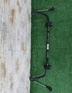 Drążek stabilizacyjny bmw 1 F40 6859886 1