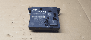 Moduł sterownik drzwi lewy tył Mercedes E-Klasa W211 2118201526 2