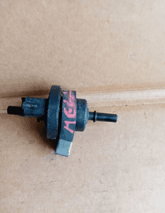 Zawór zaworek podciśnienia Renault Megane II 8200024427 2