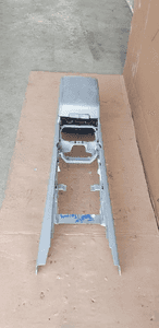 Tunel środkowy podłokietnik VW Touareg 7L6863243K 3
