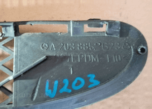 Kratka zderzaka środkowa przód Mercedes C-Klasa W203 A2038852623 4
