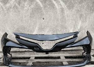 Zderzak przod przedni toyota camry viii 8 2017- 1