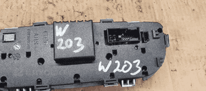 Panel nawiewu powietrza klimatyzacji Mercedes CLK W209 A2098300085 5