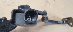 Czujnik poziomowania świateł XENON Audi A6 C6 4F0616571K 1T0907503 4