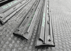Listwa Listwy Drzwi S-Line Dolne Komplet Czarne LZ9Y Audi A4 B6 B7 Oryginalne 30