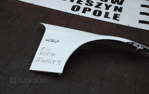 BMW E90 błotnik kolor alpin nr A40583 WYSYŁKA 3