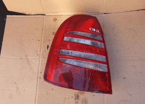Lampa tylna lewa tył lewo skoda superb 1 1