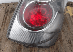 Mazda 5 lampa tył tylna prawa oryginał wysyłka! 2