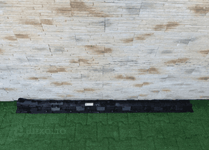 Ślizg listwy bmw X5 G05 7425460 1