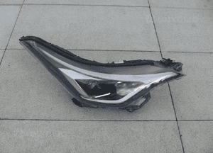 Toyota c hr lift 2019 reflektor prawy full led uszkodzony 81110-F4280-00 1