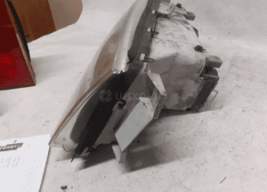 Przod przednia lampa  prawa skoda octavia i 4