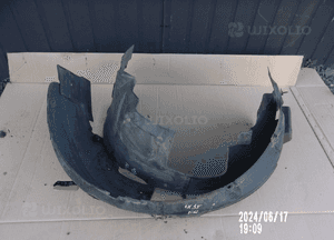 Hyundai i35 nadkola przednie