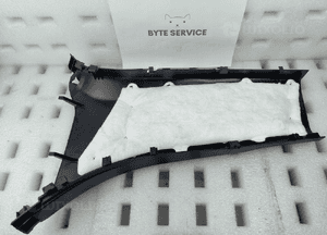 Mercedes gle ml W166 osłona słupka prawa A1666902625 3