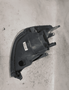 Przod przednia lampa lewa ford fiesta MK6 5