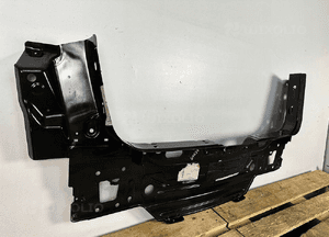 Pas tyl tylny bagaznika seat ateca 575 nowka orginalny 575813303A 2