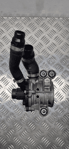 Mercedes W254 pompa wody A2542002600 5