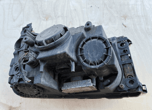 Lampa przednia przód lewa RHD anglik XBC501713 Range Rover Sport L320 2005-09 2