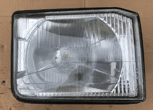 Lampa przednia prawa RHD anglik LAND ROVER DISCOVERY 1 I 300Tdi 1994-1998 1