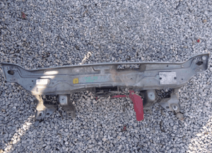 Alfa romeo 147 lift pas przedni górny 651 1
