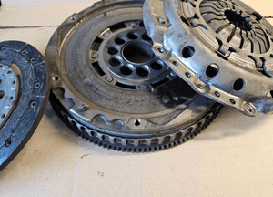 Volvo S60 V70 S80  2.4 B  T koło dwumasowe 9480480 9180662 6