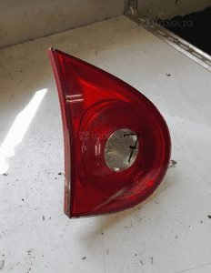 Lampa tylna lewa na klapę vw golf 5 nr 1K6945093F 1
