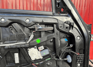 Jeep cherokee liberty kk mechanizm szyby lewy przód bdb 4