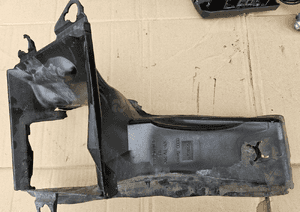Audi A6 C6 2.0 TDI kierownica powietrza intercoolera 4F0145333B 3