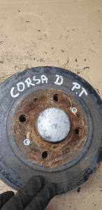 Zwrotnica piasta bęben prawy tył tylny prawy Opel Corsa D 4