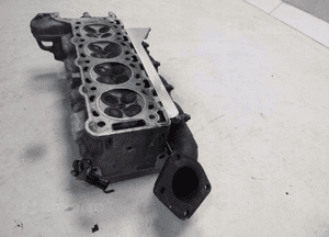 Jaguar XK8 X100 głowica cylindrów 4.0 lewa 9