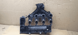 Kolektor ssący pokrywa zaworów Citroen C5 III 2.0 HDI 9662688980 3