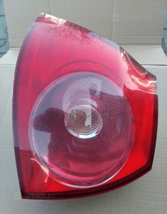 VW Golf V 5 lampa tyl tylna prawa 3
