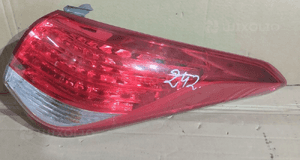 Lampa prawa tył tylna hyundai I40 kombi w błotnik 1