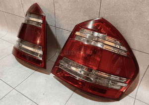 Mercedes gl X164 przedlift lampa prawy tył oryg. 1