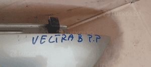 Błotnik prawy przód przedni Opel Vectra B 7