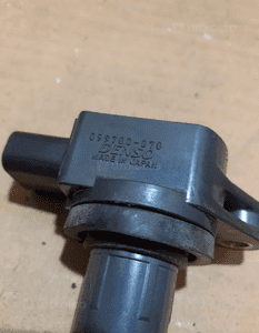 }HONDA CEWKA ZAPŁONOWA DENSO 099700-070 3