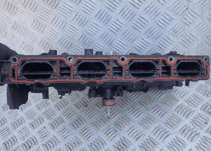 KOLEKTOR SSĄCY A4 B7 2.0TFSI 06D133185L RADOM 3