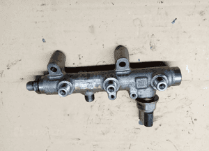 Listwa wtryskowa czujnik Audi Q5 3.0 TDI CTB 059130089BT 05A906051 1